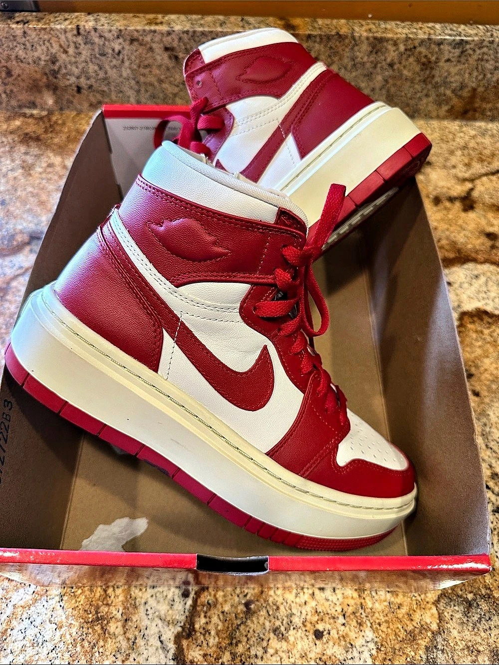 Jordan Air Jordan 1 Elevate High Varsity Red Sneakers Like New